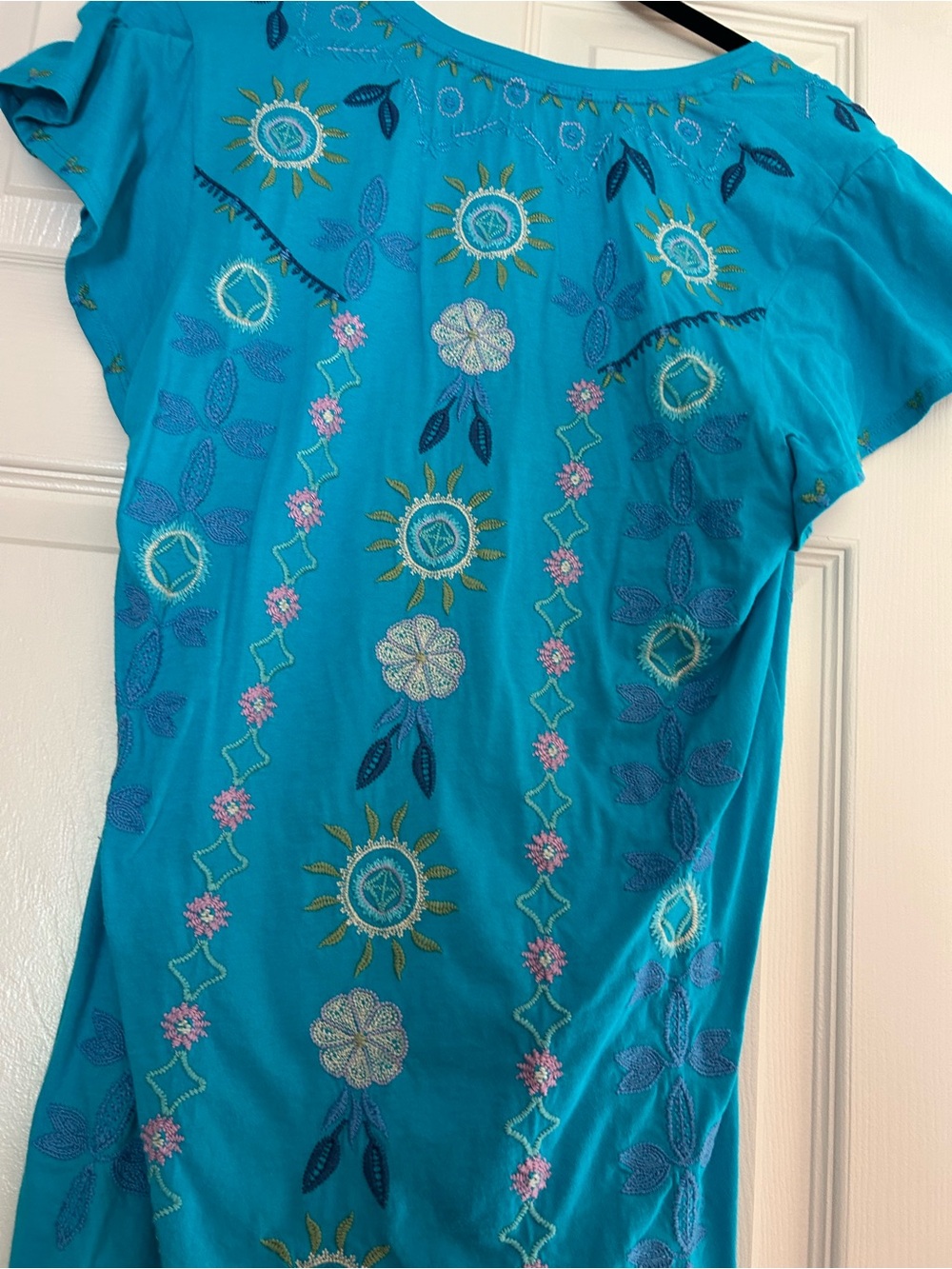 Johnny Was Turquoise Embroidered V-Neck Flutter Sleeve Tee - Picture 4 of 6